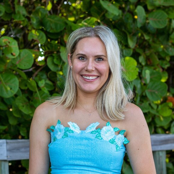 Meet your Posher, Sarah Beth - Picture 1 of 1